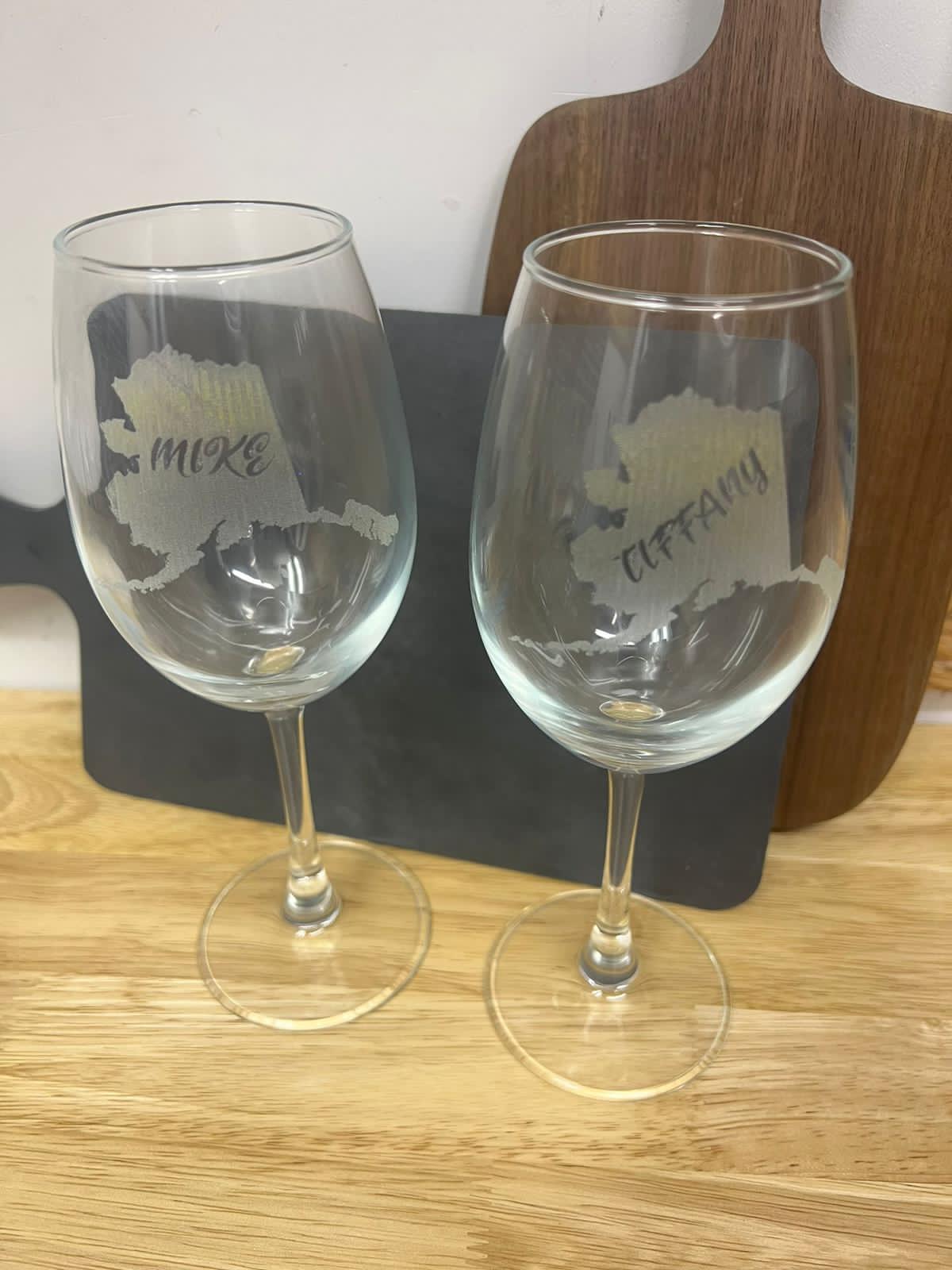 Set of 2 or 4 Aura Crystal Wine Glasses – Cimber Designs